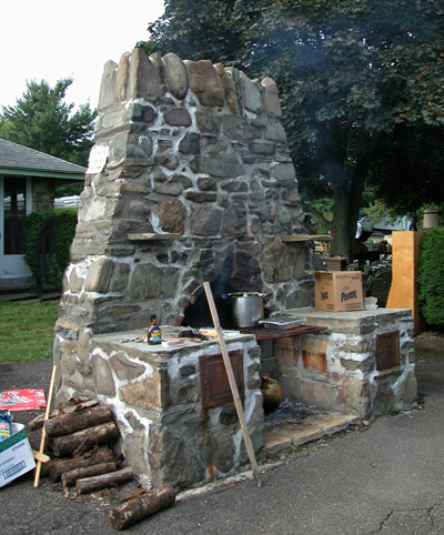 Mafia BBQ photo by Fred Brown